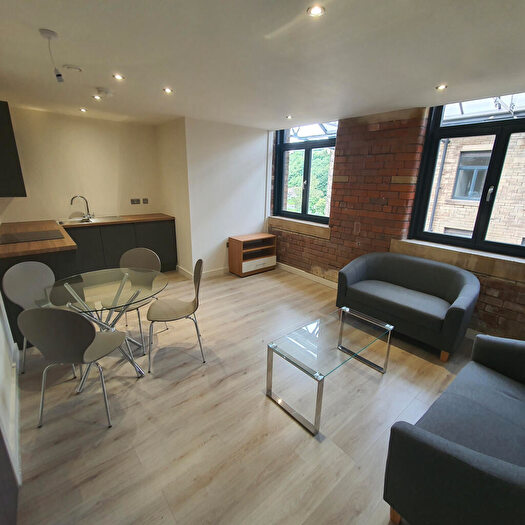 2 Bedroom Apartment To Rent In Conditioning House, Cape Street, Bradford, Yorkshire, BD1