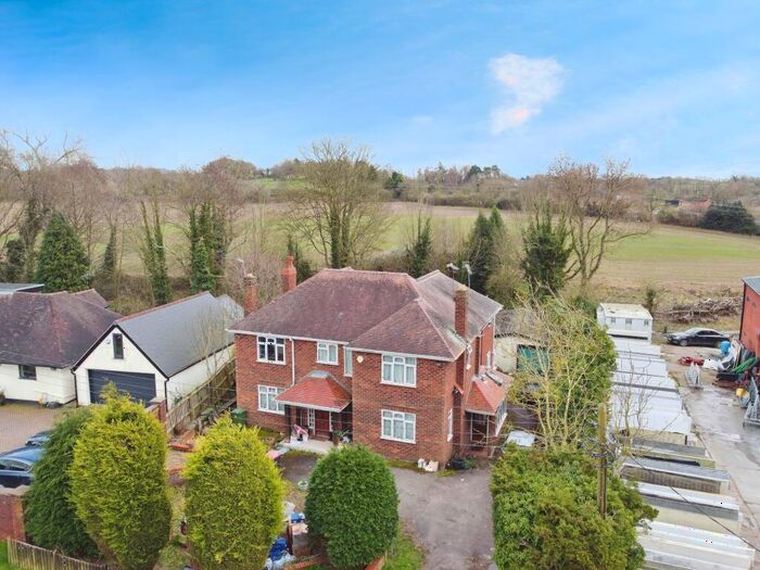 5 Bedroom Detached House For Sale In Station Road, Coventry, West Midlands, CV7