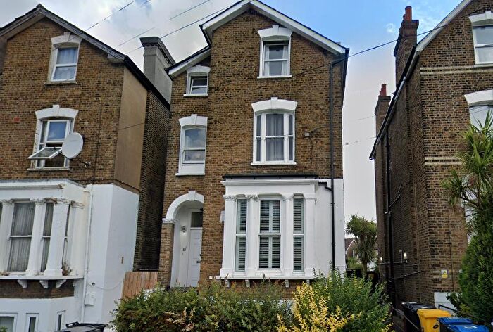 1 Bedroom Flat For Sale In Broad Green Avenue, Croydon, CR0