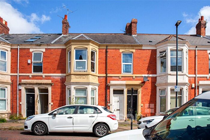 2 Bedroom Flat For Sale In Bayswater Road, Jesmond, Newcastle Upon Tyne, NE2