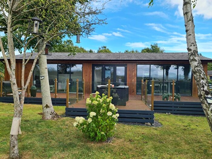 2 Bedroom Park Home For Sale In Sandgate Country Park, Flookburgh, Grange-Over-Sands, LA11