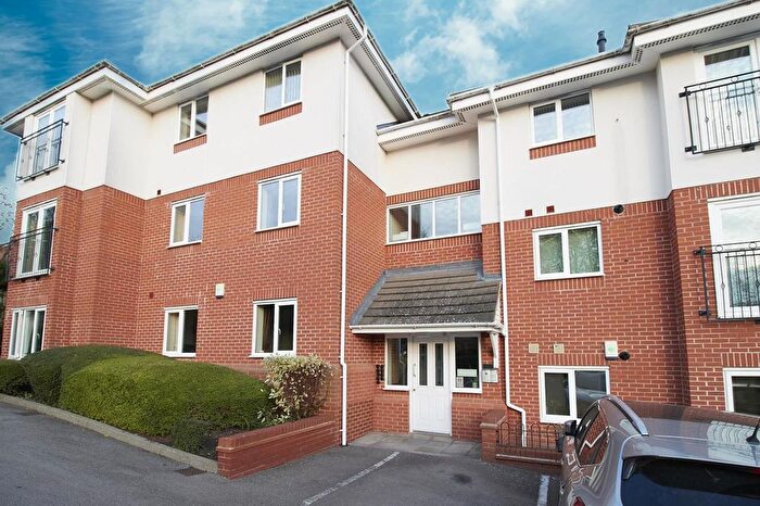 2 Bedroom Flat For Sale In Peggs Close, Earl Shilton, Leicester, LE9