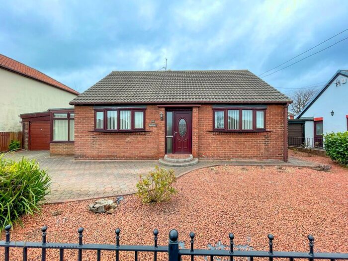 3 Bedroom Bungalow To Rent In Biddick Villas, Washington, NE38