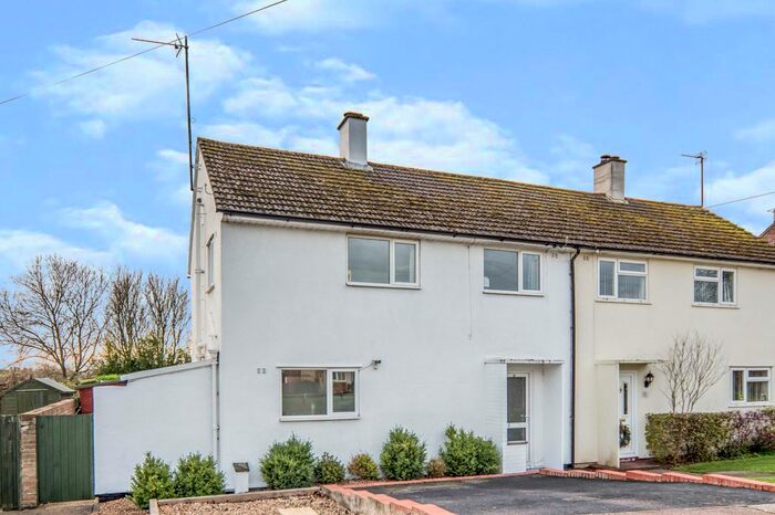 3 Bedroom Semi-Detached House To Rent In Cody Road, Clapham MK41