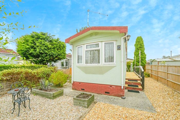 2 Bedroom Park Home For Sale In Cannons Drive, St John Priory, Lechlade, GL7
