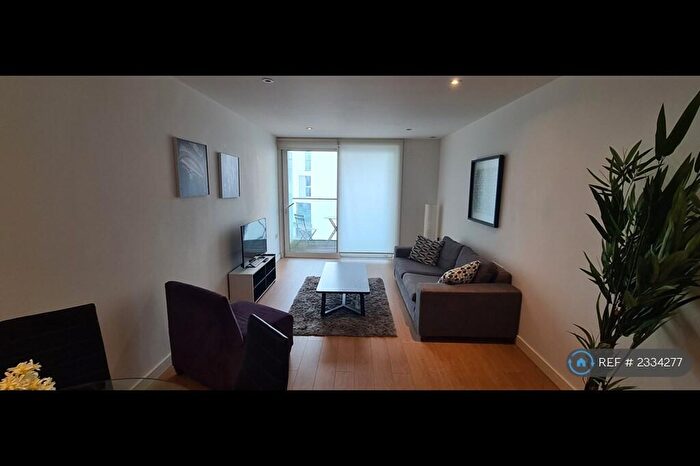 2 Bedroom Flat To Rent In Keats Apartments, Croydon, CR0