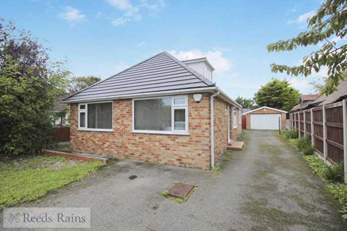 3 Bedroom Bungalow For Sale In Morfa Avenue, Kinmel Bay, Conwy, LL18