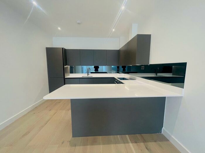 2 Bedroom Apartment To Rent In Stonehills, Welwyn Garden City, AL8