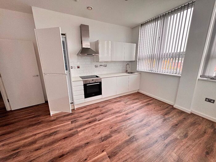 2 Bedroom Flat To Rent In Apartment, Bankfield Road, Liverpool, L13