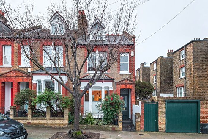 3 Bedroom Terraced House For Sale In Gallia Road, Highbury, N5