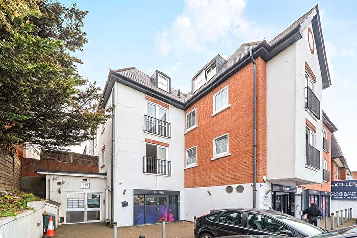 2 Bedroom Flat For Sale In Burnt Oak Broadway, Edgware, Edgware, HA8
