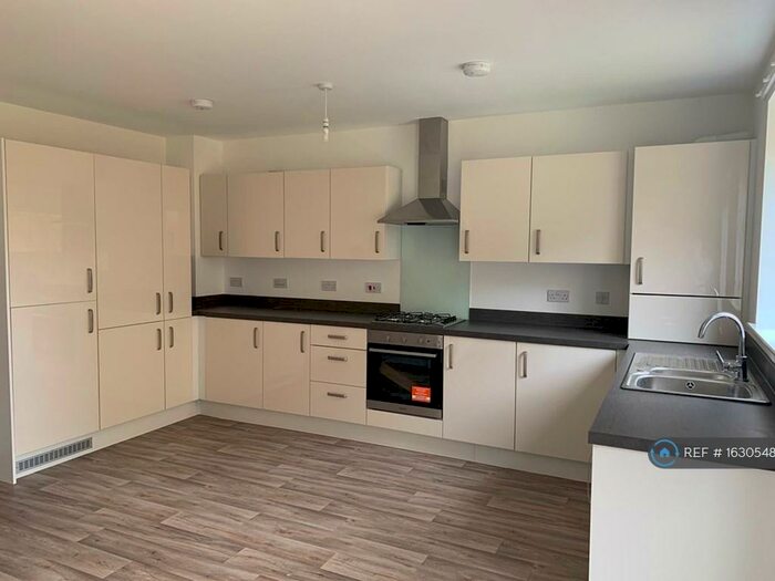 3 Bedroom Semi-Detached House To Rent In Mersey Way, Sheffield, S2