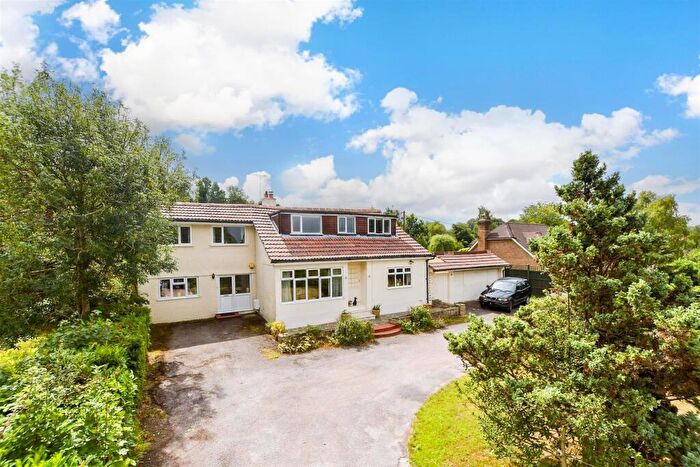 5 Bedroom Detached House For Sale In Boxhill Road, Tadworth, Surrey, KT20