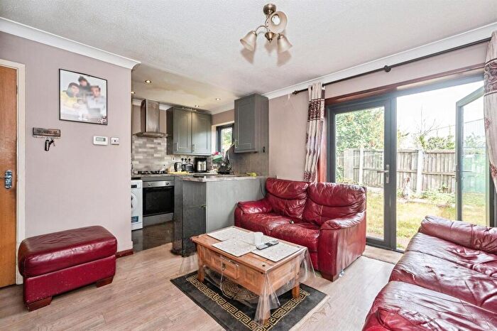 2 Bedroom End Of Terrace House For Sale In Charlotte Place, Grays, RM20