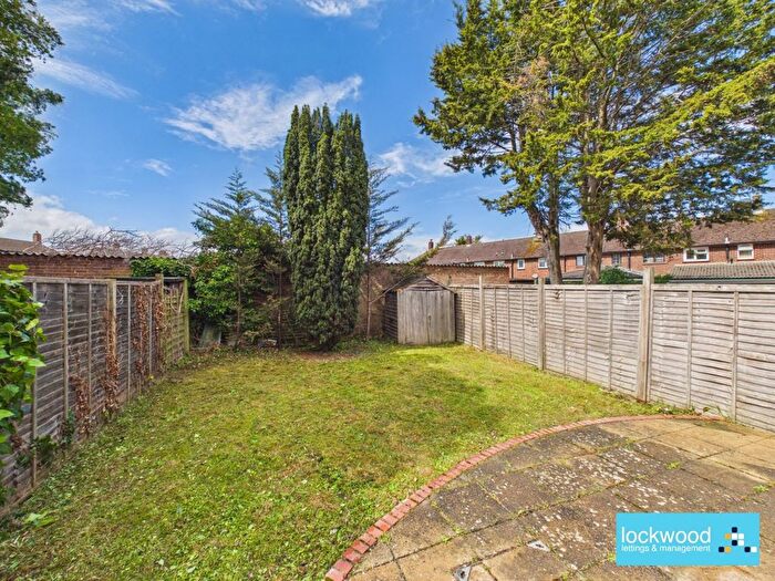 2 Bedroom Property To Rent In Ensign Close, Stanwell, TW19