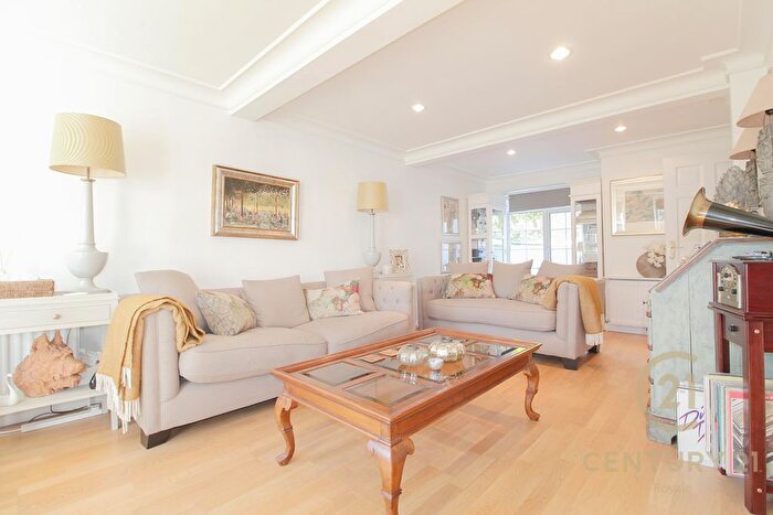 3 Bedroom Terraced House To Rent In Church Road, London, SW19