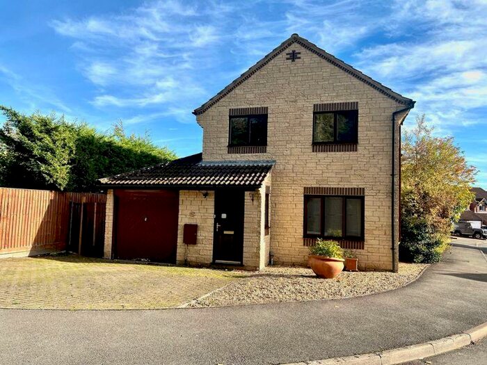 4 Bedroom Detached House To Rent In Trinity Park, Calne, SN11
