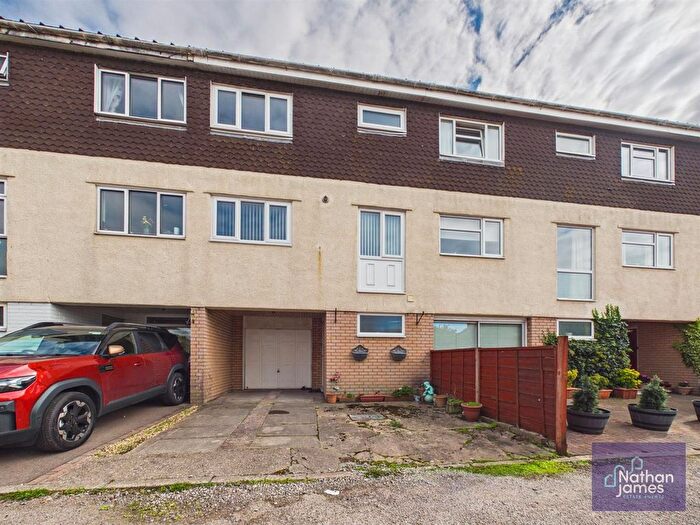 4 Bedroom Terraced House For Sale In Norman Court, Caldicot, NP26