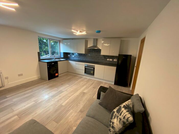 2 Bedroom Flat To Rent In Kenilworth Road, Coventry CV4