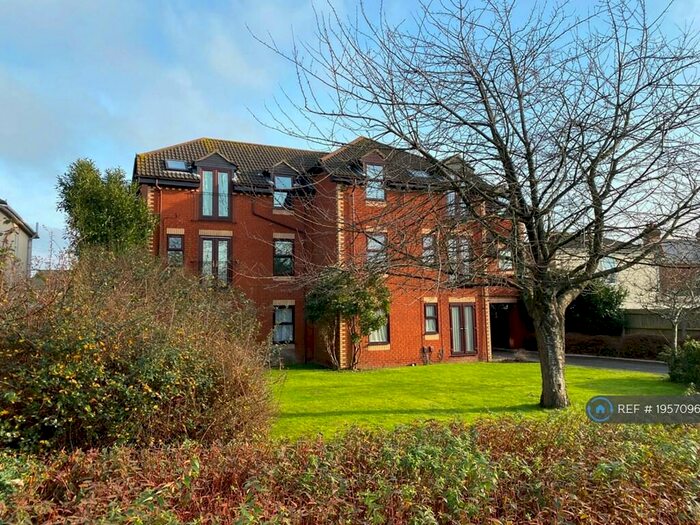 1 Bedroom Flat To Rent In Whitchurch Court, Southampton, SO19