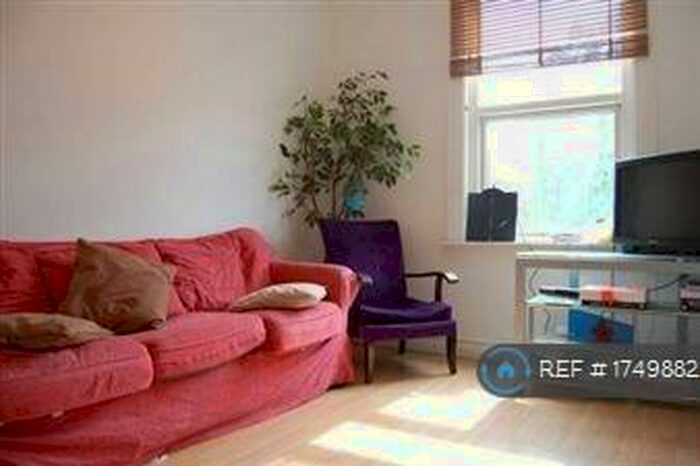 5 Bedroom Detached House To Rent In Hornsey Road, London, N7