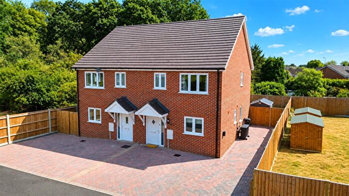 3 Bedroom Semi-Detached House For Sale In Delaney Close, Tilehurst, Reading, Berkshire, RG30