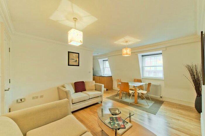 2 Bedroom Flat To Rent In Baker Street, Marylebone, W1U
