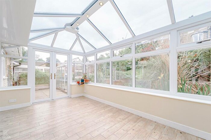 2 Bedroom Semi-Detached Bungalow For Sale In Sunnybank Close, Rossendale, BB4