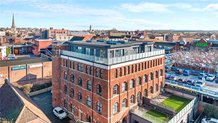 3 Bedroom Apartment For Sale In Clarks Mill, Trowbridge, BA14