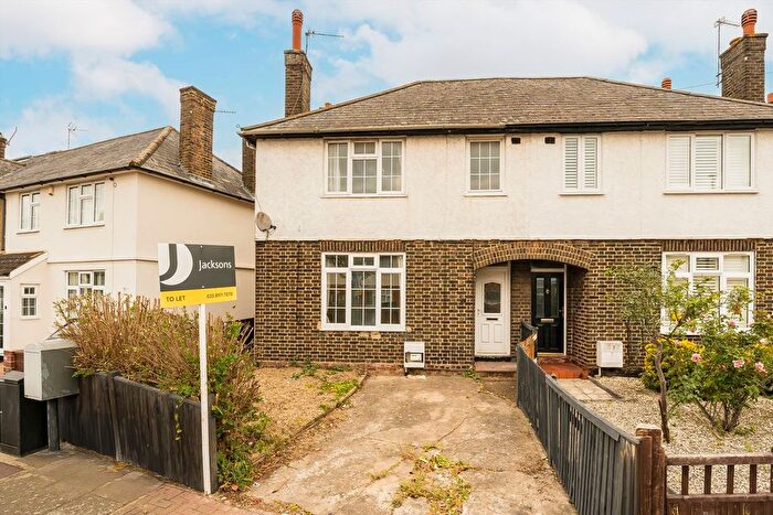 4 Bedroom Property To Rent In Lidiard Road, Earlsfield, SW18