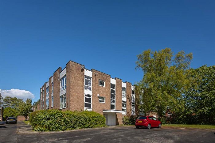 2 Bedroom Flat For Sale In Wyncote Court, Jesmond Park East, Newcastle Upon Tyne, NE7