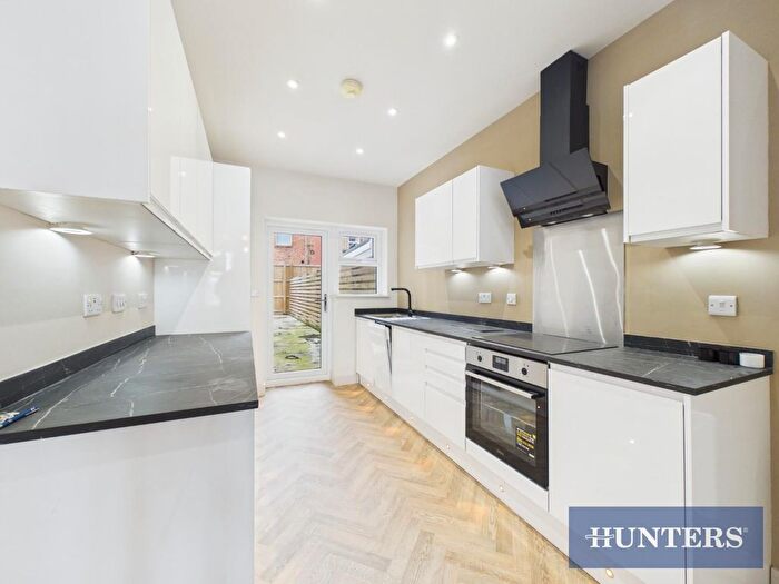 2 Bedroom Flat To Rent In Pembroke Terrace, Bridlington, YO15