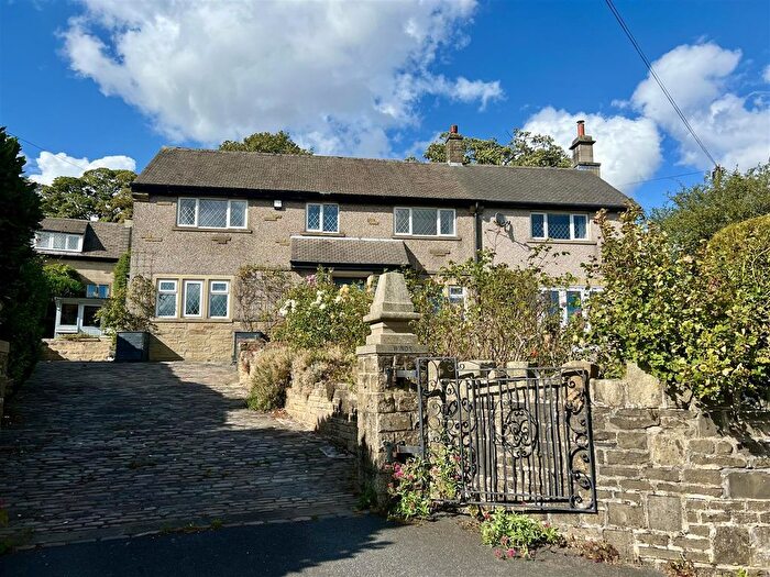 4 Bedroom Detached House For Sale In Moorhouse Lane, Oxenhope, BD22