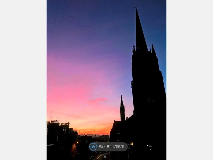 2 Bedroom Flat To Rent In Upper Bow, Edinburgh, EH1