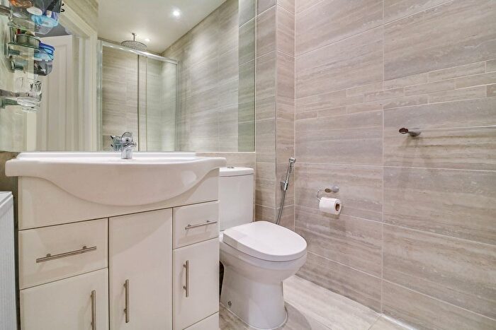 4 Bedroom Town House To Rent In Clay Lane, Harrow, HA3