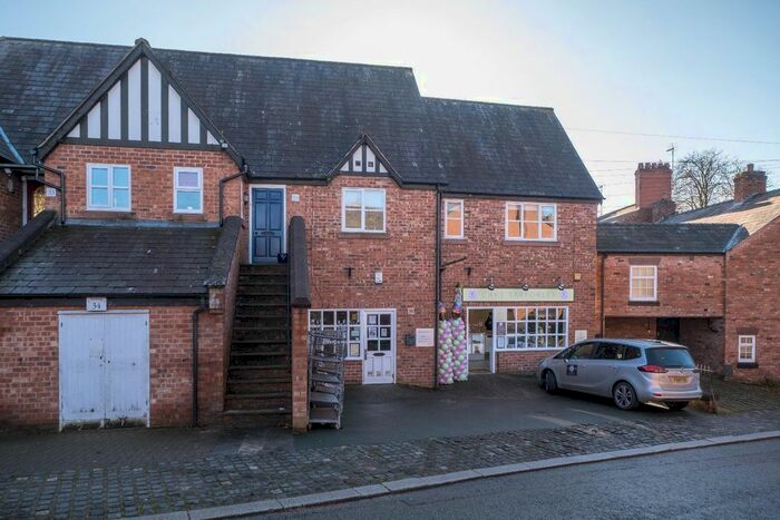 2 Bedroom Flat To Rent In Millfield Lane, Tarporley, CW6