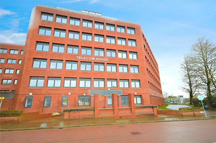 1 Bedroom Flat To Rent In Church Street, Wolverhampton, West Midlands, WV2