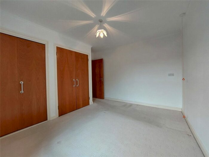 1 Bedroom Flat For Sale In Delves House, Delves Close, Lewes, East Sussex, BN8