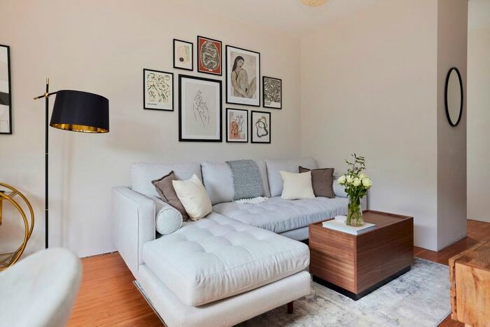 1 Bedroom Flat To Rent In Peckham Hill Street, London, SE15