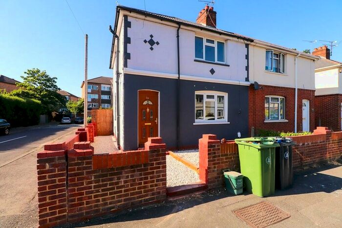 3 Bedroom Semi-Detached House To Rent In Moorlands Road, Camberley, GU15