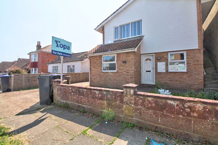 3 Bedroom Maisonette For Sale In Roberts Road, Lancing, BN15