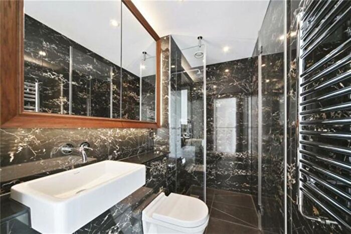 2 Bedroom Flat For Sale In Sky Garden, Wandsworth Road, London, SW8