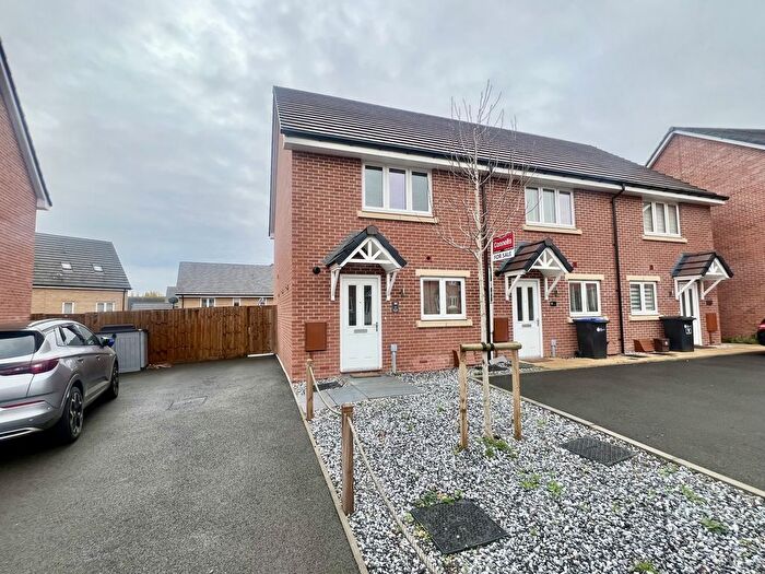 2 Bedroom End Terrace House For Sale In Mount Grace Road, Monksmoor, NN11