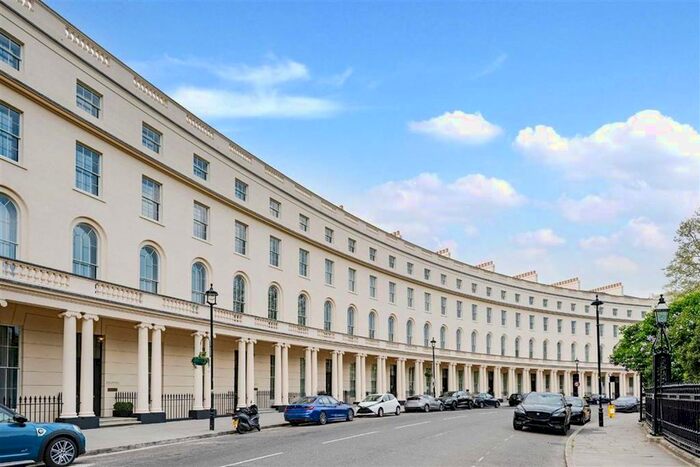 1 Bedroom Flat To Rent In Park Crescent, London, W1B