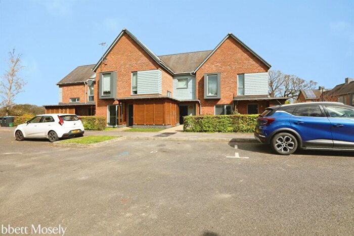 2 Bedroom Maisonette For Sale In The Beckers, Crawley Down, Crawley, RH10
