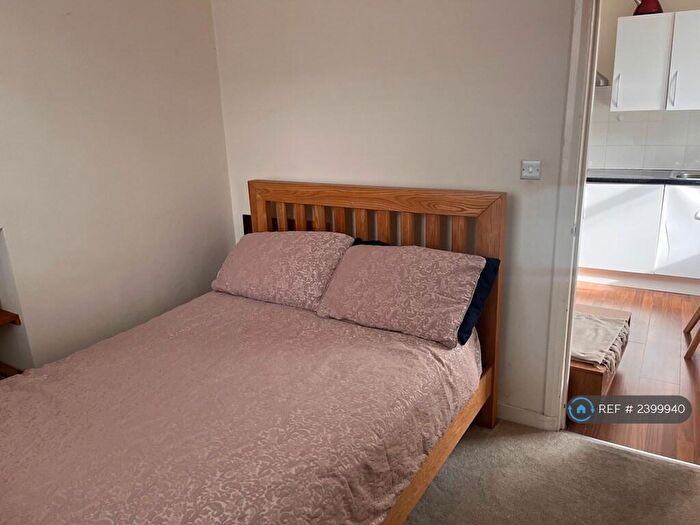 1 Bedroom Flat To Rent In Lisson House, London, NW1