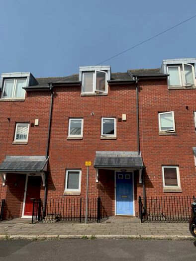 3 Bedroom Terraced House To Rent In Preston Street, Exeter, EX1