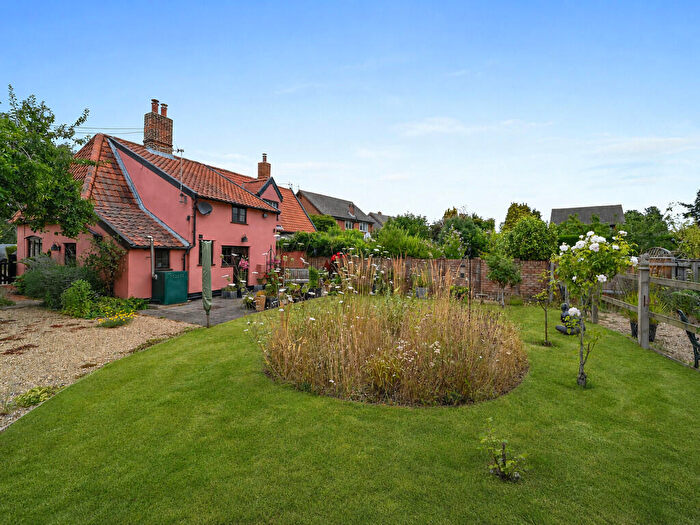 2 Bedroom Semi-Detached House For Sale In Tattingstone, Ipswich, Suffolk, IP9