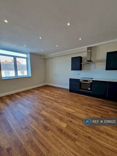 1 Bedroom Flat To Rent In Hamilton Road, Felixstowe, IP11