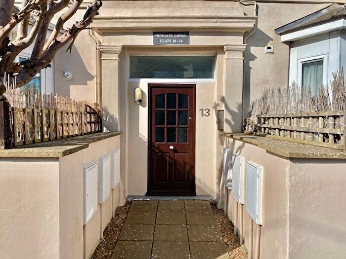 2 Bedroom Flat For Sale In Norwich Avenue, Town Centre, Bournemouth, BH2